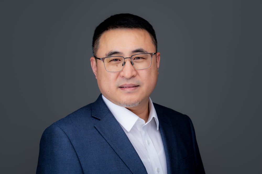 Head and shoulders portrait picture of Horse Powertrain Chief Technology Officer and CEO of Aurobay Technologies division Fortune Zhao